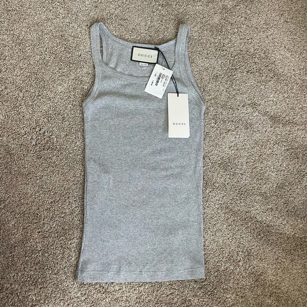 Gucci tank top, size s, new in silver color